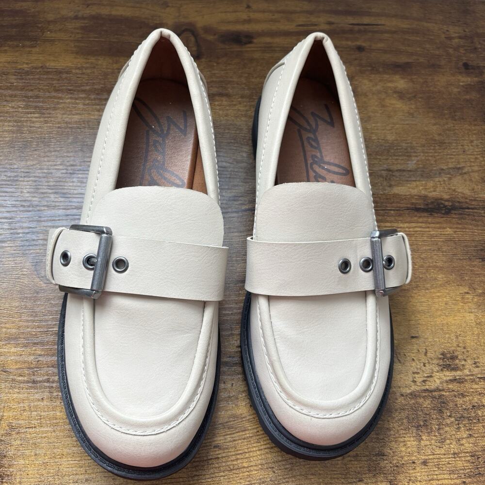 Zodiac Womens Shoes 7 Tan Loafer Renee Buckle Slip On Comfort New Without Box
